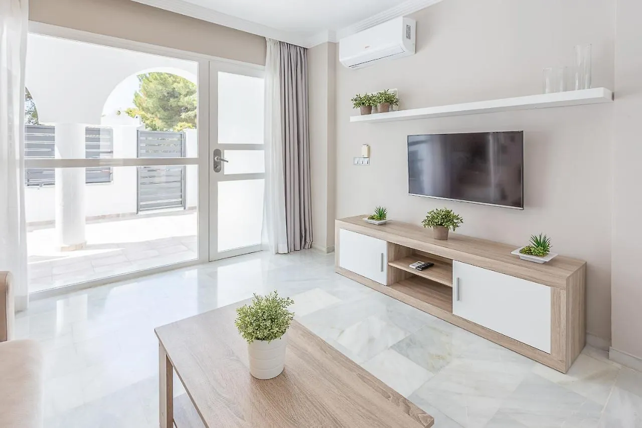 Marbella Pool & Whirlpool Sauna Resort - Happy Rentals 0*,